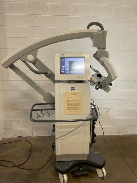 ZEISS OPMI Pentero Surgical Microscope