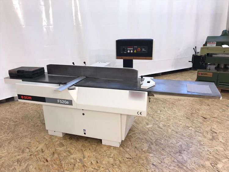 SCM F520 E