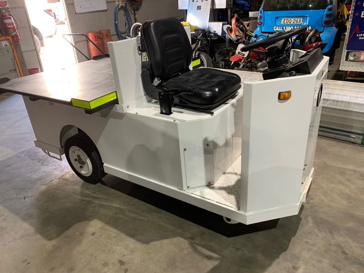 Electric Tow Vehicle